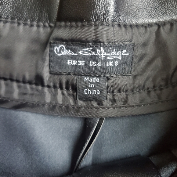 Miss Selfridge Faux Black Leather High Waist Paperbag Shorts, Size US 4/EUR 36 - Picture 9 of 9